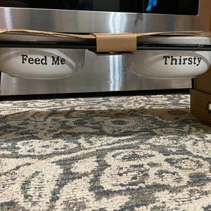 Feed Me/ Thirsty - Pet sets white (2 Pet Bowls, Metal Dual Bowl Stand)